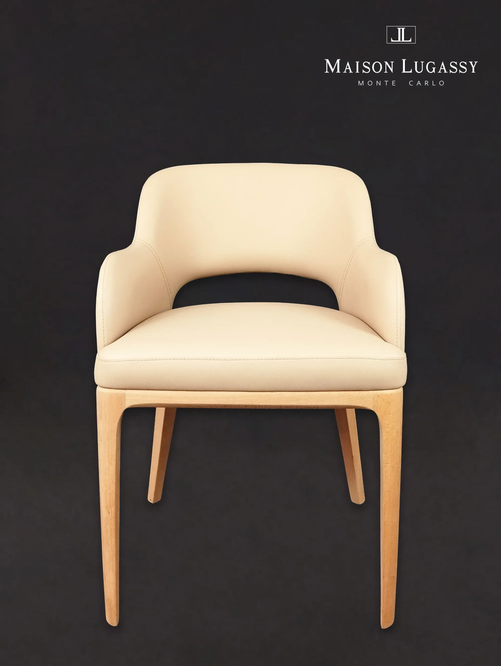 Fauteuil de repas "Caroline" ergonomique et moderne face avant avec ses piètements effilés