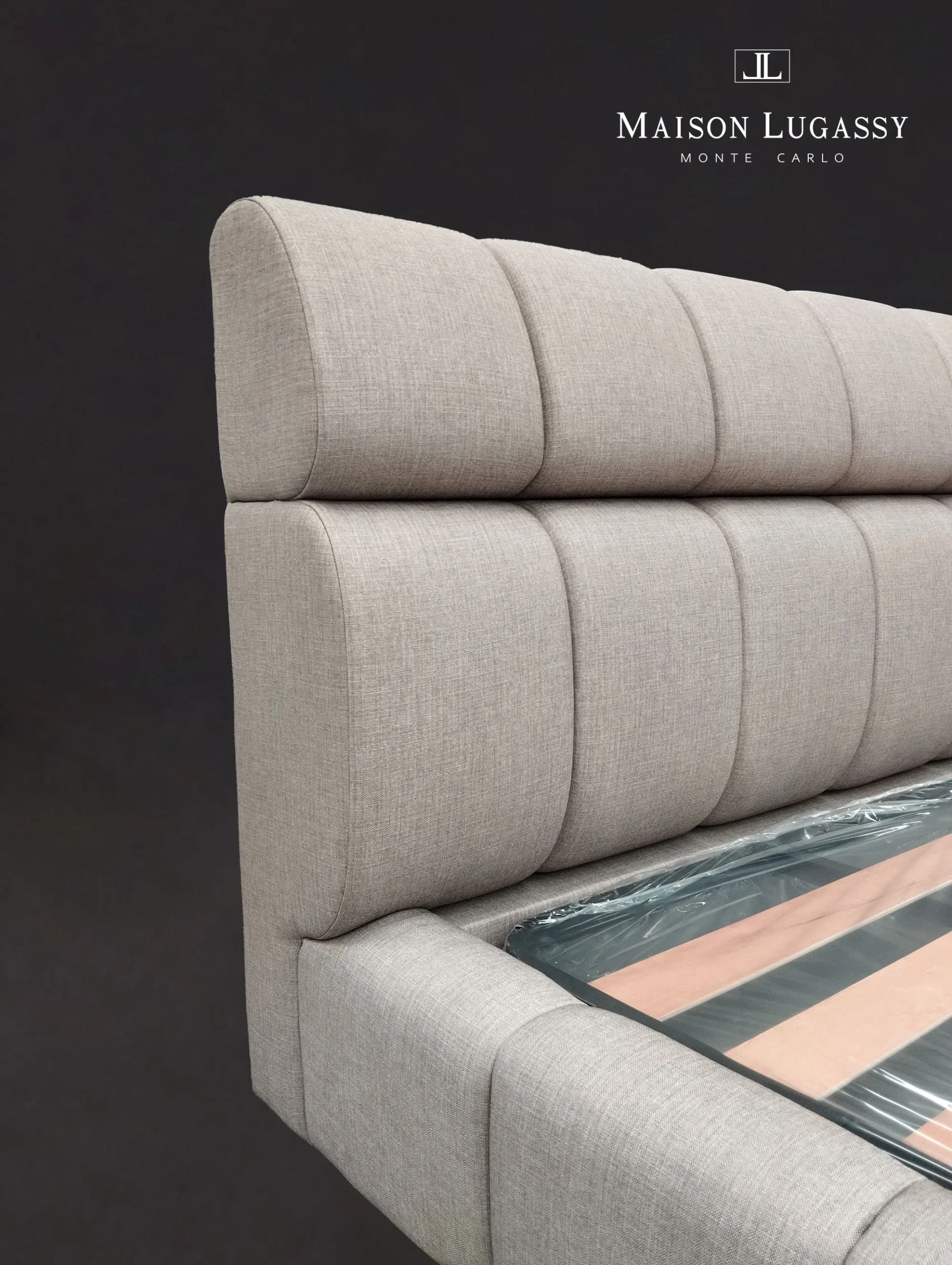 Zoom sur la matière du Lit design "Roman" en conception exclusive