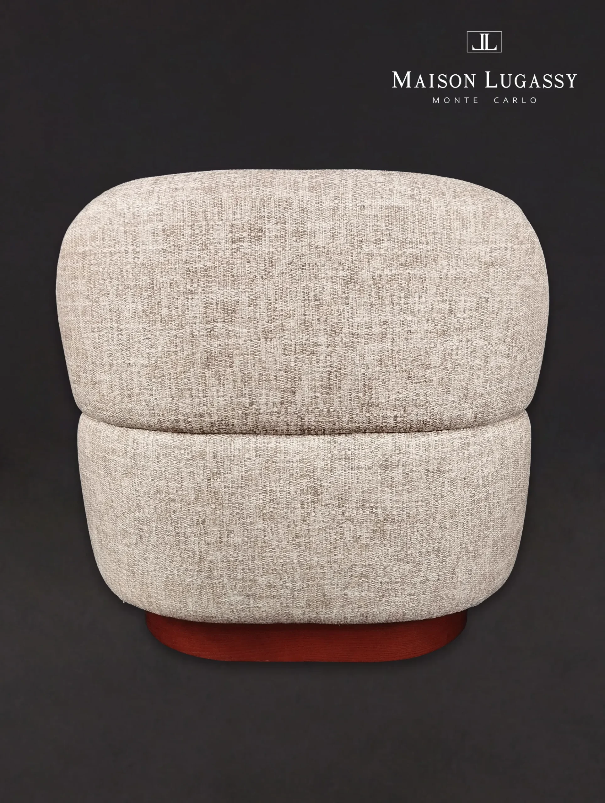 Pouf "Princesse" vue de profil avec piètement en bois vue de dos